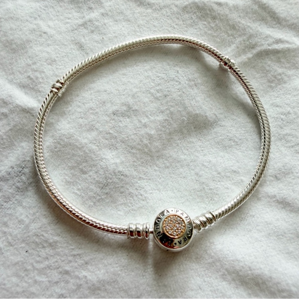 NWT Authentic Pandora Signature Bracelet w/14K Gold and Clear Zirconia 590741CZ